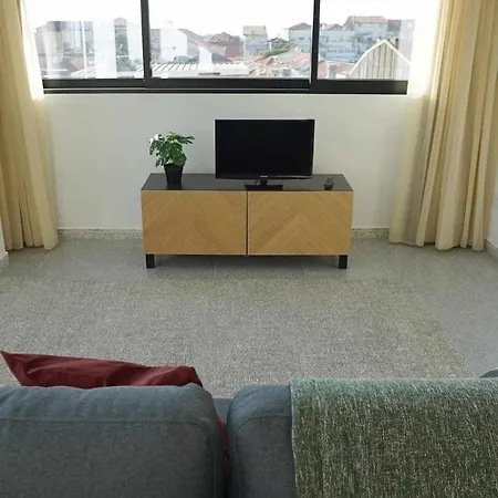 Ryamen - B Apartment Porto